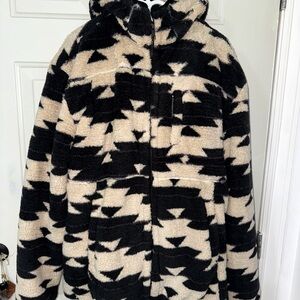 Geometric Patterned Fleece Jacket